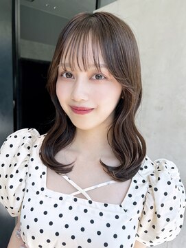 アルバム 銀座(ALBUM GINZA) ロング顔周りレイヤー韓国ヘアおくれ毛グレージュ_F50335