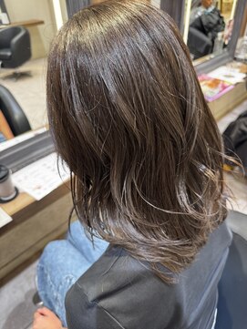 ケンジ 横須賀中央(KENJE) オリーブグレージュ