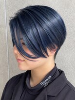 トップヘアーテラス(TOPHAIR TERRACE)&nbsp;知立ハンサムショートマッシュ刈り上げネイビーブルー面長卵型