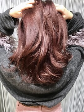 トリコ ショップアンドヘアサロン(tricot shop hair salon) ピンクカラー