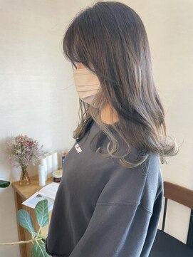 ブランココ(BlanCoCo) イヤリングカラー×グレージュ