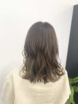 ルヴェルヘアー(Revel hair) オリーブグレージュ☆