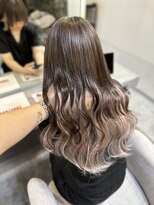 ラビス 浦和(Lovis)&nbsp;美髪/ネビージュ/大人かわいい/透明感ショート[浦和]