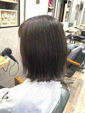 リベストバイジェービー 稲毛(li best. byjb) イメチェン/ハッシュカット/フルバング/レッドブラウン【稲毛】