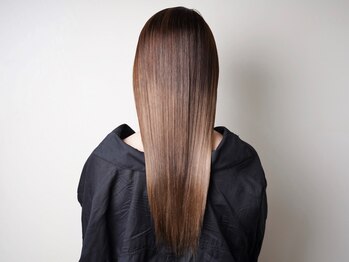 ヘアーキュートレット(Hair Qtlet‘)の写真/《酸性ストレート取り扱いサロン◎》ダメージを最小限に抑え、クセをしっかり伸ばして、自然な仕上がりに◇