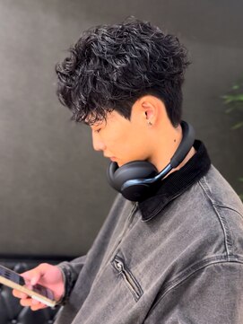 ブレイズ(BLAZE) 色気のでるスパイラルパーマ黒髪