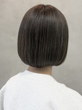 メグロ 相模大野(MEGURO) 白髪ぼかし/ミニウルフ/チェリーブラウン/ホワイトグレージュ180