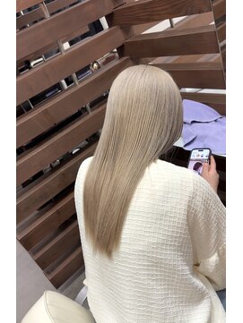 リル バイ ラミール(LiL by lamiell) ホワイトベージュ