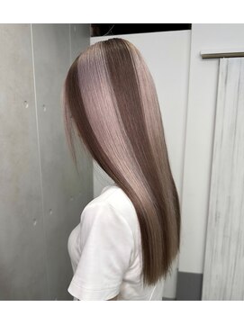 レオクマ(REOKUMA) デザインカラー/ブロックカラー/髪質改善/ストレートロング