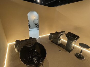 ナシーム 久留米(Naseem)の写真/自慢の極上ヘッドスパでリラックス♪日常の疲れをリフレッシュしながら、しっかり頭皮環境を整える！
