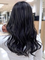 シャルムバイケンジ(Charm.by KENJE)&nbsp;レイヤーカット細めハイライト白髪ぼかし海外レイヤー東京銀座