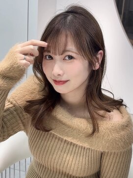 ロンドルピナス 小倉(Lond Lupinus) ミディアムレイヤーカット/似合わせカット/大人ガーリー/20代