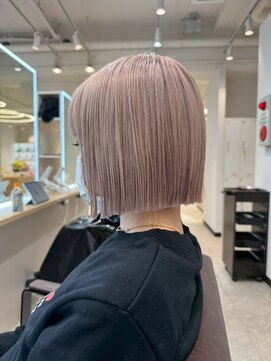 ブリッツ レボ(BLITZ-REVO) イメチェン/ピンクベージュ/アンブレラカラー/前髪/柏駅