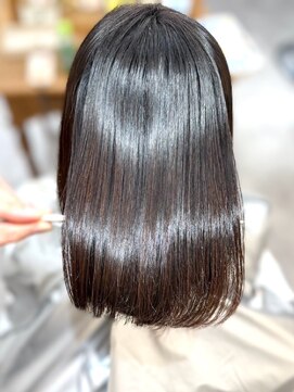 オーワンシーオー(o1co) 【 美髪矯正 / 縮毛矯正 / 髪質改善 / うねり 】