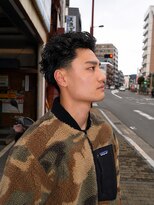 バーバーカリミチ(Barber karimichi)&nbsp;ピンパーマ(テーパーフェード)