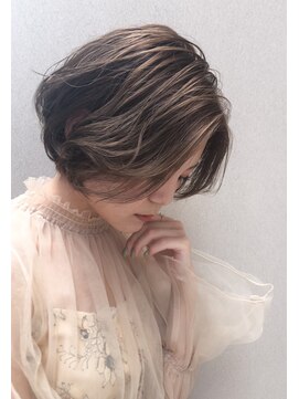 ヘアーラウンジトリップ(hair lounge TRiP) 美フォルムで上品な大人ボリュームショート