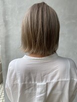 イン(in.)&nbsp;ミルクティーベージュ