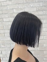ハウス(HAUS.)&nbsp;ぱつっとボブ×ブルーブラック