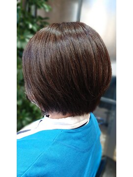 エクラート リラ 立川店(ECLART lilas.) ♪前下がり風ショートスタイル♪