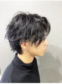 センターパートウルフ×アッシュブラック