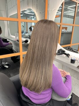 エイト 立川店(EIGHT) ミルクティーベージュ