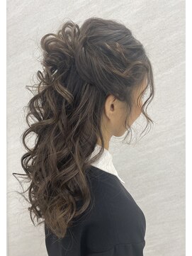 プルクラ ロッポンギ(Pulchra ROPPONGI) ハーフアップ