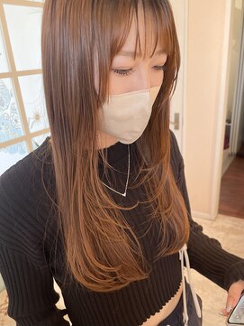 ユイバイラドンナ(Huit by LADONNA) レイヤースタイル/カール/セミディ/シアーカラー/姫カット