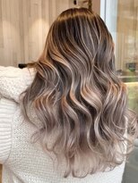 リード バイ ラグーン(LEAD by LAGOON)&nbsp;イヤリングカラーハイライトインナーカラーバレイヤージュ