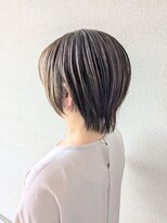 グランドウシワカマル(GRAND ushiwakamaru)&nbsp;白髪ぼかしショート