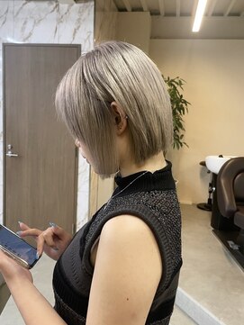 マセナ(Masena) シルバーベージュ×韓国風タッセルボブ