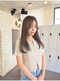 オリーブグレージュ