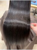 頭皮から整える極艶ヘッドスパ