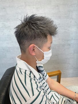 シャルムヘアー(charme hair) シルバー×ソフトモヒカン