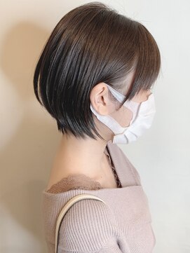 ステア ケース(stair case) 2021年人気髪型耳かけショートボブ/マッシュショート