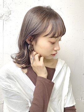 ヴェイン 渋谷(vain) グレージュ/20代30代/くびれミディ/ミルクティーベージュ