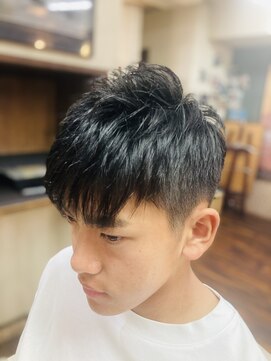 コダマ 大泉学園店(KODAMA) 高校生前下がりショート