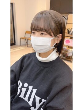 ネオリーブ クーロ(Neolive curro) 顔まわりストレートで作るシースルーバング◎