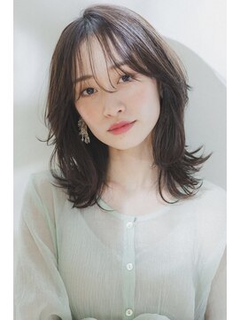 アンガーデン(Une GARDEN) ウルフレイヤー×シルキーベージュ/縮毛矯正/ヘッドスパ/前髪