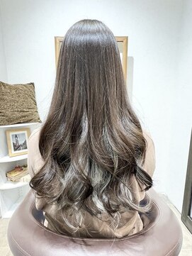 アリアバイエクラート 池袋店(ARiA by ECLART) ツートンカラーくびれヘアアースカラー