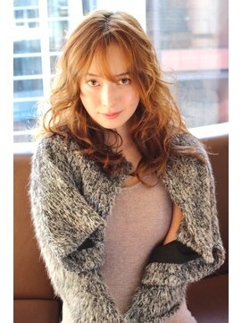 アロマ ヘアー ルーム 新宿3号店(AROMA hair room) 長さ変えなくてもイメチェン☆似合わせカットのウェーブパーマ☆