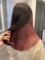 ルーブ トウキョウ(Loob. TOKYO)&nbsp;デザインカラー黒髪インナーカラーピンクベージュカラーレイヤー