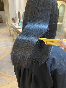 アンド ラ ブランシュ(&.La Blanche) セミディ/シアーカラー/ショートヘア/姫カット/魅力倍増カール