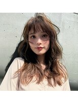 スリーエヌ(NNN) Carly brown