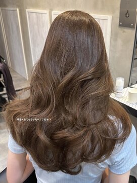 ユニコ(unico) 韓国風/レイヤー/小顔/前髪カット/髪質改善/グレージュ/透明感