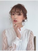 ルーズお団子アップ ドレスヘア 結婚式 お呼ばれ 二次会