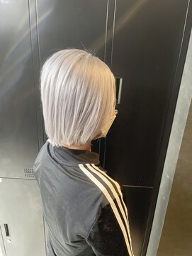 アンジェ(Ange) ホワイトカラー、トリプルカラー