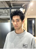 黒髪 スパイキーショート
