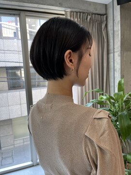サクラ オモテサンドウ(SAKURA) ショートボブ　ミニボブ　首が綺麗に見えるショート　表参道
