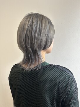 ソランテ(SOLLANTE) ハイトーンシルバーグレーカラー＆ウルフヘア