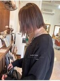 ハイライト◎ヌーディベージュ×切りっぱなしボブ